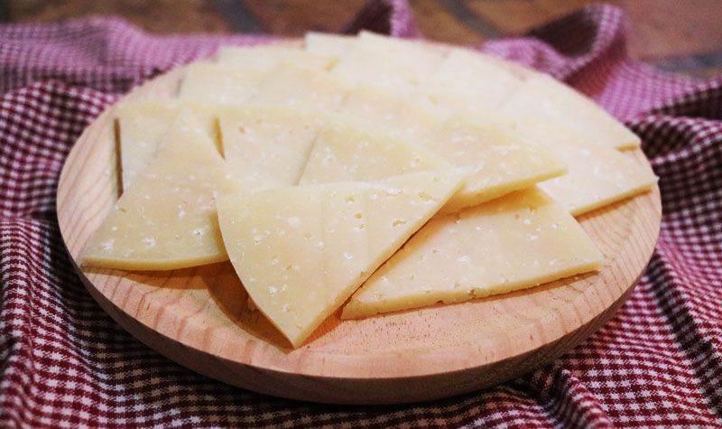 Porciones de queso curado de cabra el majadal - Imagen 2